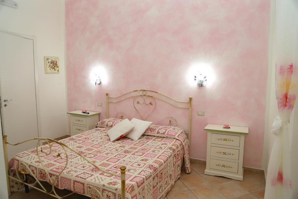 B&B Le Rose Olbia Quarto foto